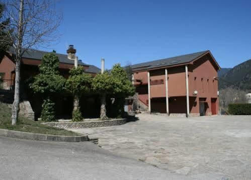 Alberg Escola De Piraguisme De Sort Ngoại thất bức ảnh